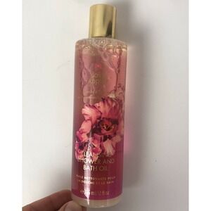 Victoria's Secret Love Addict Cleansing Shower And Bath Oil 12 oz / 356 ml
